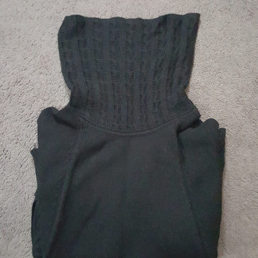 Sweater - Picture 3 of 3